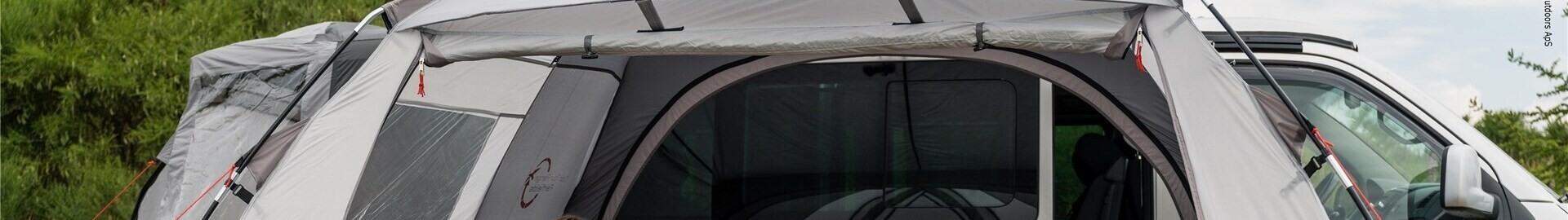 Auvent avec arceaux en fibre de verre Trip VW de chez Kampa Dometic -  Latour Tentes et Camping